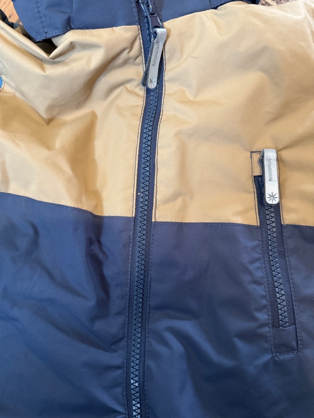 H&M Baby Snowsuit – 4 to 6 Months ❄️🧸 - Picture 3 of 4
